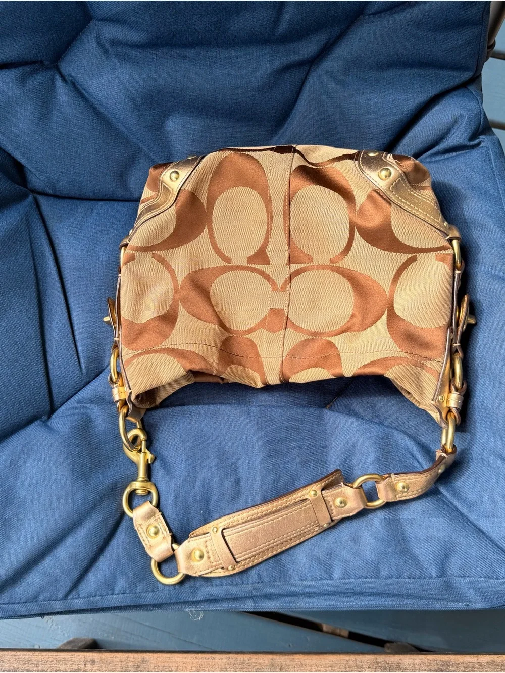 Coach shoulder hobo